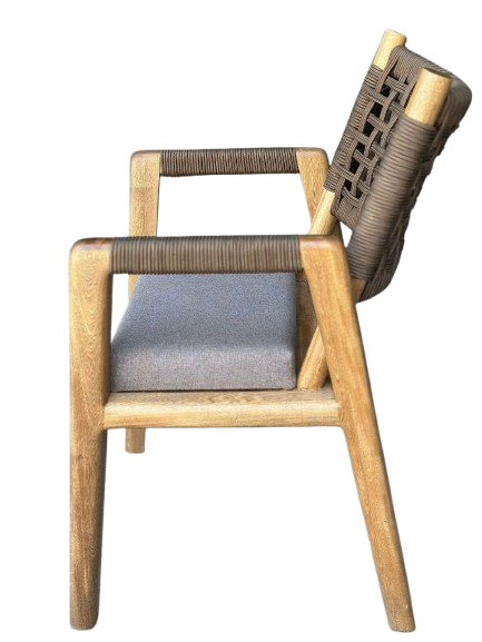 Silla James